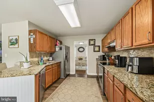 6317 Cranston Ln, Fredericksburg, VA 22407 - Photo 9