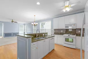 11703 Legacy Woods Dr, Fredericksburg, VA 22407 - Photo 9
