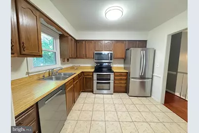 10608 Holleybrooke Drive, Spotsylvania, VA 22553 - Photo 3