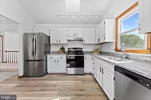 5085 Tara Dr, Fredericksburg, VA 22407 - Photo 17