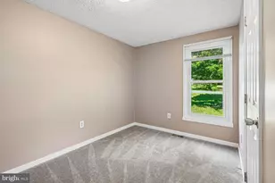 11106 Huntington Woods Cir, Fredericksburg, VA 22407 - Photo 9