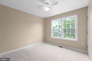 12215 Stonehenge Dr, Fredericksburg, VA 22407 - Photo 17