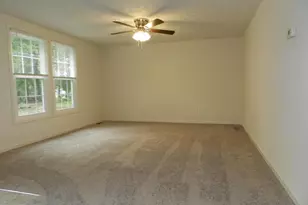 10605 Holleybrooke Dr, Spotsylvania, VA 22553 - Photo 3