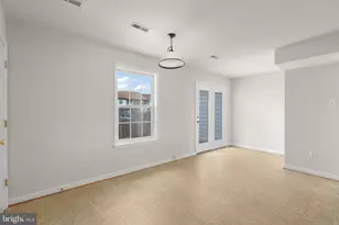 327 Ellery Ct, Fredericksburg, VA 22408 - Photo 11