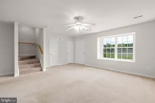 327 Ellery Ct, Fredericksburg, VA 22408 - Photo 5