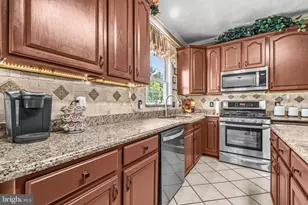 11707 Exeter Ct, Fredericksburg, VA 22408 - Photo 11
