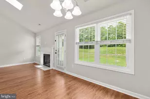 11513 Abingdon Ct, Fredericksburg, VA 22407 - Photo 9