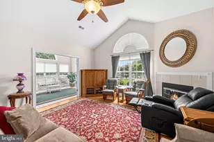 6233 Autumn Leaf Dr, Fredericksburg, VA 22407 - Photo 5