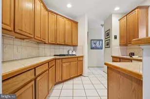 6919 Governors Grant Ln, Fredericksburg, VA 22407 - Photo 23