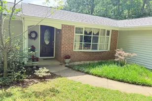 8 Pond Cir, Fredericksburg, VA 22407 - Photo 3