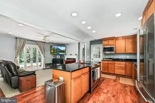 13310 Country Way Cir, Fredericksburg, VA 22407 - Photo 11