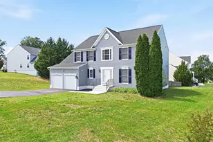 4001 Mossy Bank Ln, Fredericksburg, VA 22408 - Photo 9