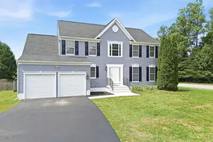 4001 Mossy Bank Ln, Fredericksburg, VA 22408 - Photo 3