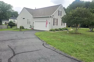 10415 Kings Cove Ct, Spotsylvania, VA 22553 - Photo 3