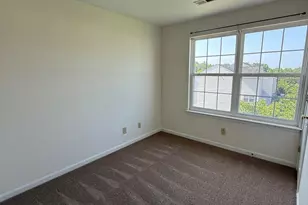 7028 Wytheville Cir, Fredericksburg, VA 22407 - Photo 11
