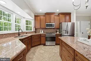 10829 Perrin Cir, Spotsylvania, VA 22551 - Photo 17
