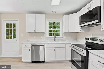 10921 Peach Tree Drive, Fredericksburg, VA 22407 - Photo 11