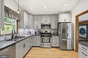 10608 Crestwood Dr, Spotsylvania, VA 22553 - Photo 3