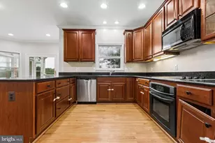 7317 River Rd, Fredericksburg, VA 22407 - Photo 3