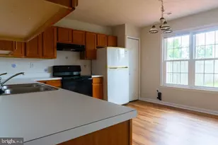 9836 Plaza View Way, Fredericksburg, VA 22408 - Photo 5