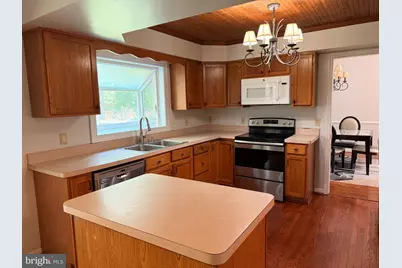 11926 Woodland View Drive, Fredericksburg, VA 22407 - Photo 17