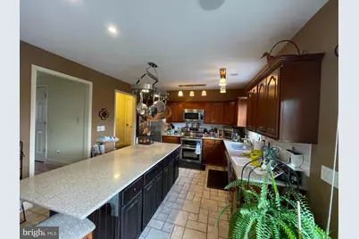 6108 N Willow Pond Drive, Fredericksburg, VA 22407 - Photo 5