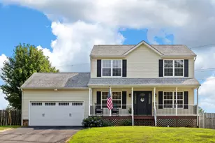 12110 Stonehenge Dr, Fredericksburg, VA 22407 - Photo 3