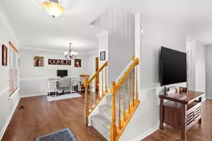 12110 Stonehenge Dr, Fredericksburg, VA 22407 - Photo 9