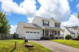 12110 Stonehenge Dr, Fredericksburg, VA 22407 - Photo 5
