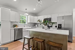 12817 Plantation Dr, Spotsylvania, VA 22551 - Photo 5
