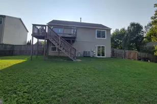 10003 Erlwood Ct, Fredericksburg, VA 22407 - Photo 11