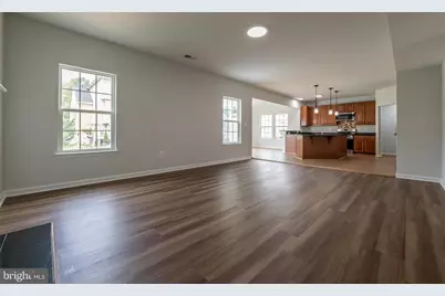 9349 Birch Cliff Drive, Fredericksburg, VA 22407 - Photo 5