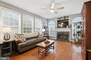 6106 Crown Grant Dr, Spotsylvania, VA 22553 - Photo 5
