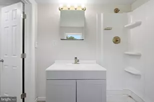 9820 Pratts Dr, Fredericksburg, VA 22408 - Photo 35