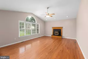 9903 Woodburn Ct, Fredericksburg, VA 22407 - Photo 11