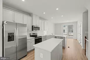 4706 Torrey Ln, Fredericksburg, VA 22408 - Photo 7