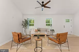 12907 Infantry Dr, Spotsylvania, VA 22551 - Photo 5