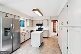 11803 Gordon Rd, Fredericksburg, VA 22407 - Photo 3