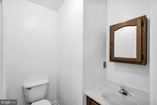 10704 Live Oak Ct, Fredericksburg, VA 22407 - Photo 13