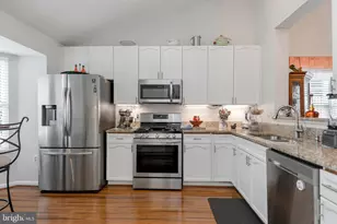 11317 Savannah Dr, Fredericksburg, VA 22407 - Photo 5