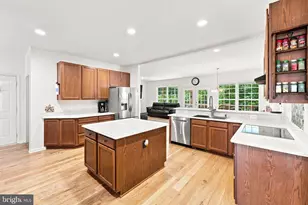 8811 Edgewood Farm Ln, Spotsylvania, VA 22551 - Photo 33