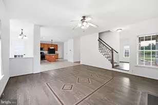 10020 Betsy St, Fredericksburg, VA 22408 - Photo 9
