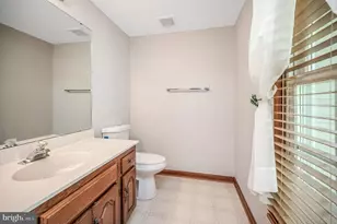 5802 Queen's Mill Cir, Fredericksburg, VA 22407 - Photo 9