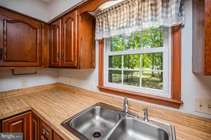 5802 Queen's Mill Cir, Fredericksburg, VA 22407 - Photo 23
