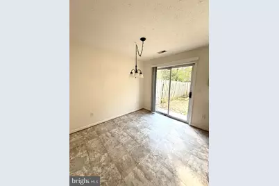 9926 W Midland Way, Fredericksburg, VA 22408 - Photo 5