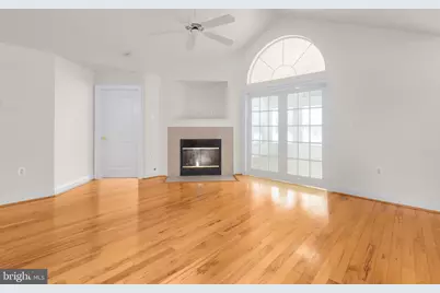6294 Autumn Leaf Drive, Fredericksburg, VA 22407 - Photo 9