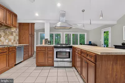 4413 Murven Park Lane, Fredericksburg, VA 22408 - Photo 7