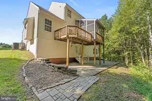 10105 Cotter Ct, Fredericksburg, VA 22408 - Photo 3