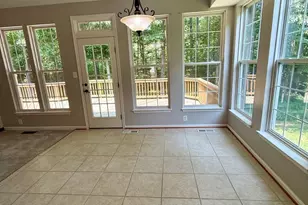 3915 Carlyle Ct, Fredericksburg, VA 22408 - Photo 11