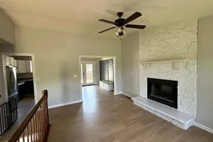 11512 Woodland View Dr, Fredericksburg, VA 22407 - Photo 3